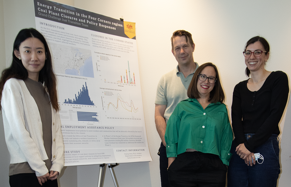 Grand Challenges Student Fellowship now accepting graduate applications!